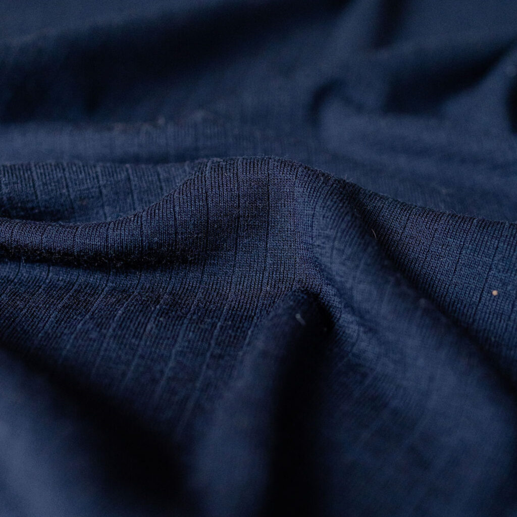Merino wolzijde - blauw rib 5 mm