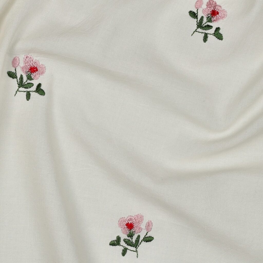 Katoen voile geborduurde bloemen roze