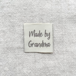 Loop&Label - Made by grandma taupe - klein label
