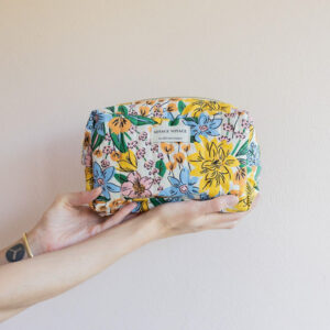 Naaipakket etui - Blauwe bloemen en strepen